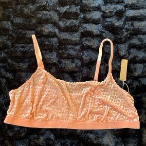 SKIMS Lace Bandeau in Peach